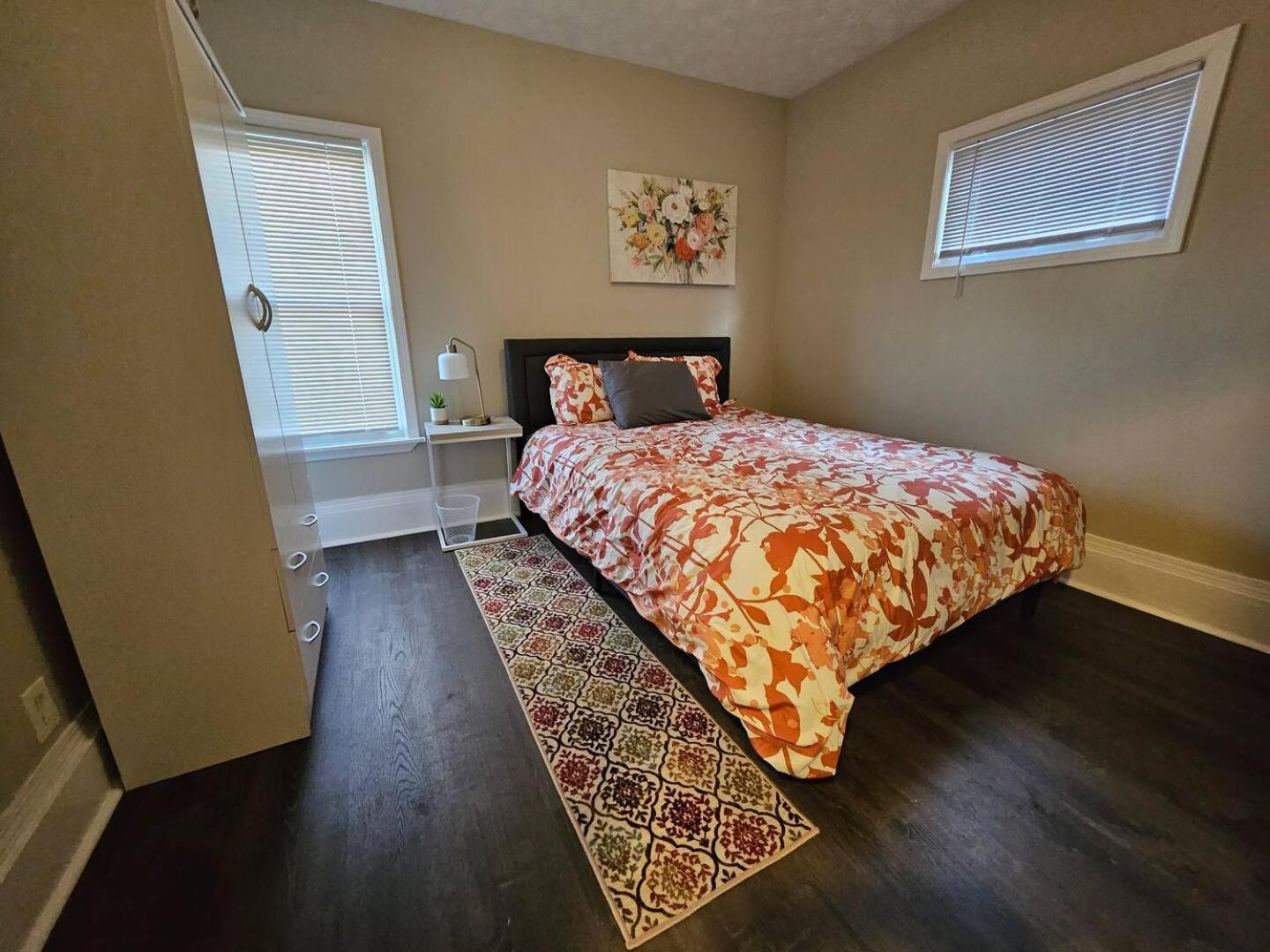 Elegant 4 Bedroom @Cleveland Clinic Area Екстер'єр фото