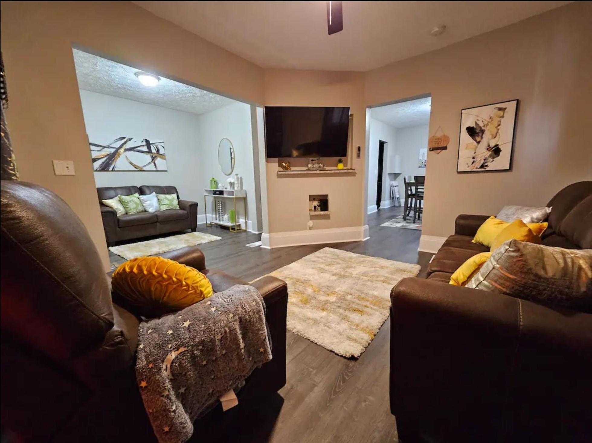 Elegant 4 Bedroom @Cleveland Clinic Area Екстер'єр фото
